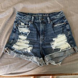 American eagle mom short